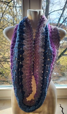 Handgehäkelter Loop Schal-Stylecraft Wolle-Farbverlauf-handmade Häkel-Schal