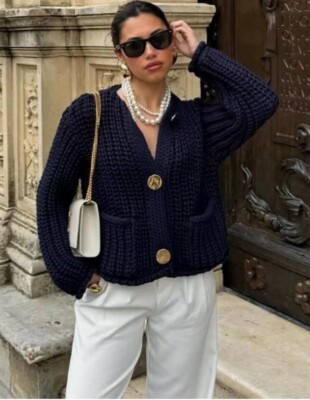 ZARA WOMAN NWT SS24 NAVY BLUE CHUNKY KNIT CARDIGAN S 5802 ZARA WOMAN NWT SS24 NAVY BLUE CHUNKY KNIT CARDIGAN S 5802