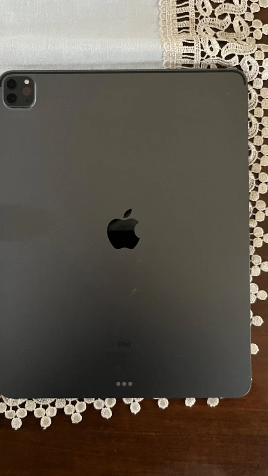 Apple iPad Pro 11-inch (4th generation) · 128GB · Wi-Fi, foto 2 di 5