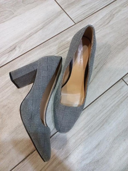 Women Banana Republic Heels Grey 37.5
