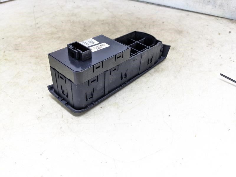 2014-2019 Kia Soul Dash Traction & Dimmer Control Switch 93600B-2BA0EQ OEM