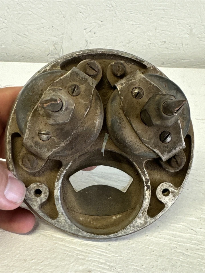 Cadillac 1920 PRESSURES GAUGE CLUSTER Original COMBUSTIBLE/ACEITE Falta amplificador ¡BONITO! Foto 4 de 4