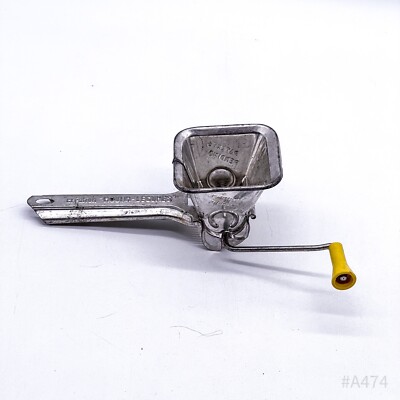 Vintage Mouli Parsmint Metall Kräutermühle mit Handkurbel 60er 70er Jahre