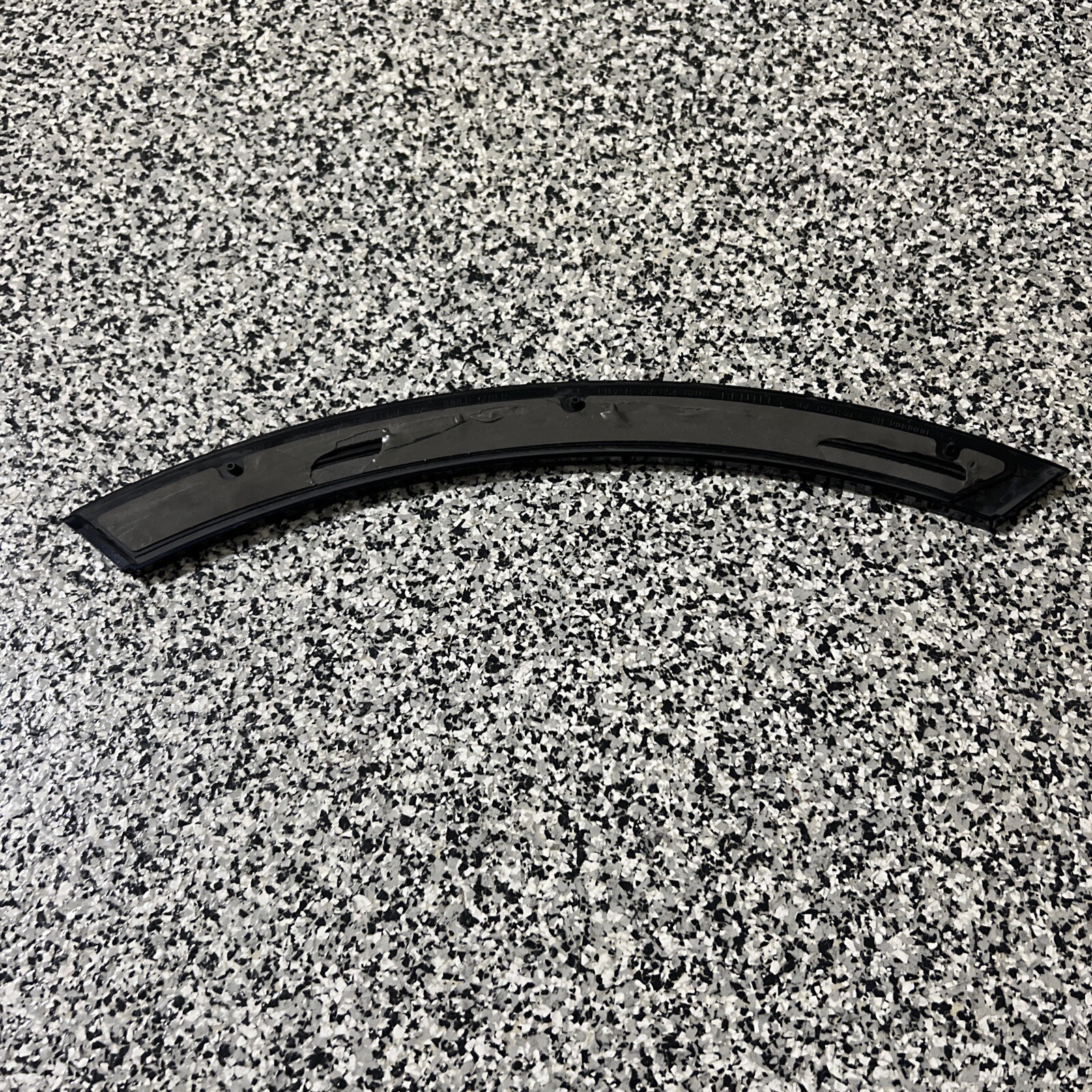 17-19 Bentley Bentayga Rear Right Door Arch Cover Trim Moulding 36A854830 OEM A1