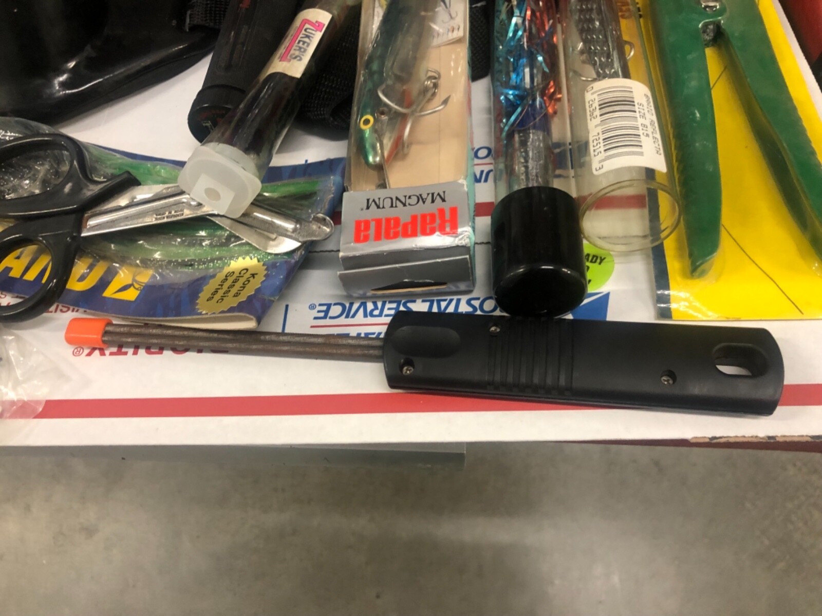 14-TROLLING FEATHERS BELT CARRIERS RAPALA BRAID JIG TOOLS GREAT LOT - Image 2