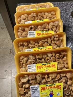 Mac's pork cracklins/chicharrones caseros fried out pork fat 8 oz X 6 Trays= 3Lb