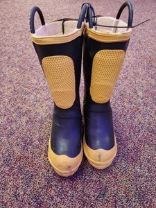 Ranger  FIREWALKER  Insulated Steel Toe Rubber Boots Women's 5.5 Medium