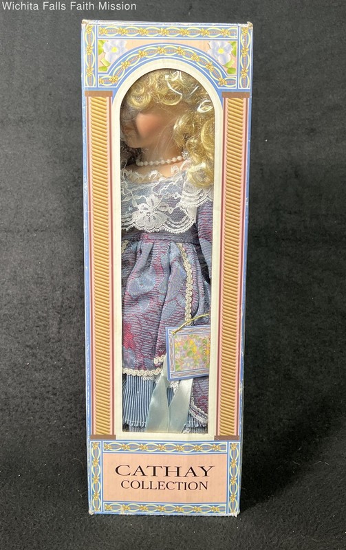 Cathay Collection Porcelain Doll Blonde Hair Lace Dress With Box Vintage