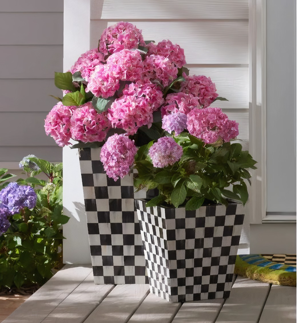 Mackenzie-Childs 20" Courtly Check Planter | eBay