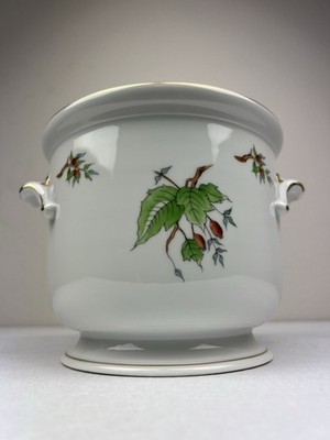 Herend Porcelain Handpainted Wild Rose Berry (Rosehips) Large Cachepot 7213/TEV