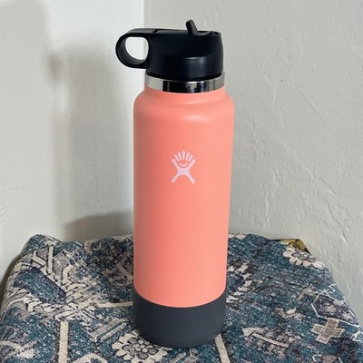 Hydro Flask Water Bottle  32 oz Insulated Pink With Closed Top and  Straw