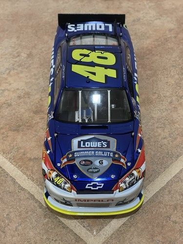 2011 Jimmie Johnson Lowes Summer Salute COLOR CHROME NASCAR Action ELITE 1/24 - Picture 8 of 16