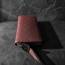 GUCCI Guccissima Zip Around PINK Leather Gold HEART Charm WRISTLET Wallet w/BOX