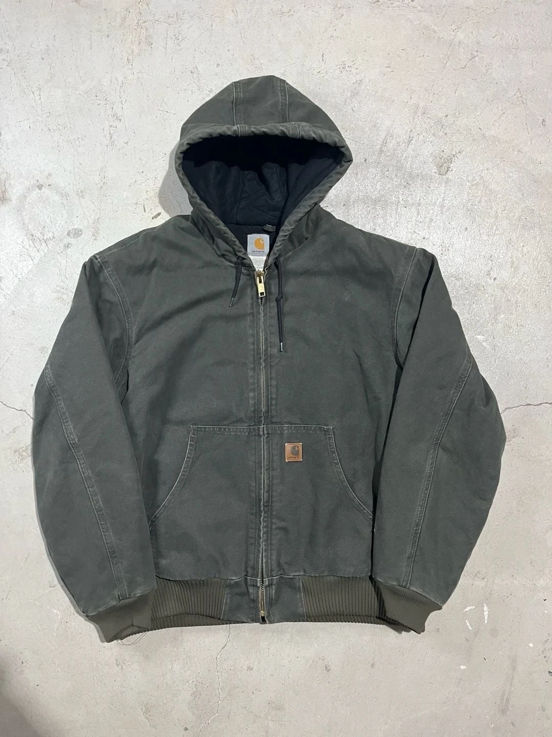 Vintage Carhartt J130 MOS Jacket Size XL - product detail image 1