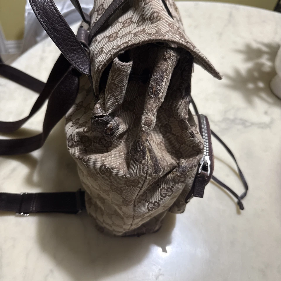 GUCCI GG Logo Mochila Bolso y Cartera Larga GGCanvas/Cuero Beige/Marrón Oscuro Foto 3 de 4