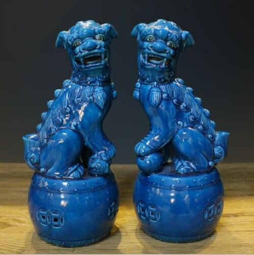 A Pair Chinese Old Marked Blue Glaze Porcelain Fengshui Lion Foo Fu Dogs Statues - Afbeelding 1 van 7