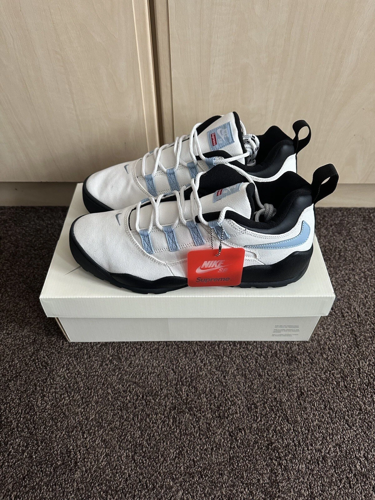 Nike SB Darwin Low   Supreme Sail   UK12   US13   FQ3000 100