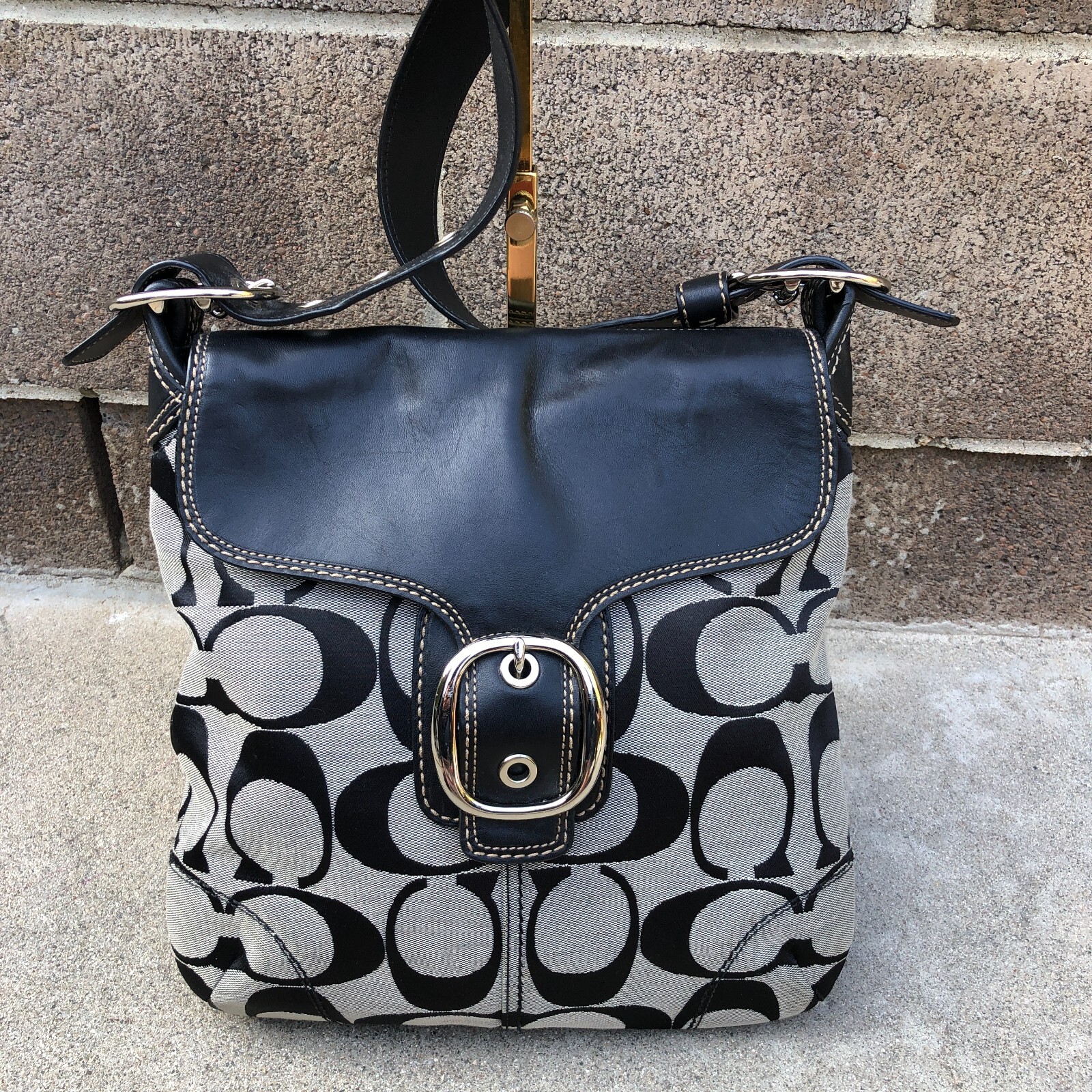 coach soho signature shoulder bag black