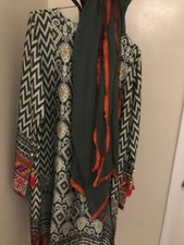 Ladies shalwar kameez