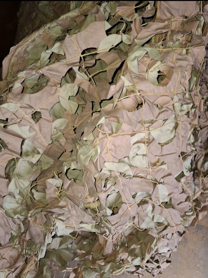 VINTAGE BRITISH ARMY CAMOUFLAGE NETTING, 1ST GULF WAR ERA, 12M X 12M - Image 2 of 2