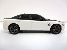 GREENLIGHT - 2017 DODGE CHARGER R/T HEMI MOPAR GARAGE EDITION - 1/64