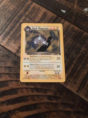 Pokémon Vintage Dark Magneton 28/82 Team Rocket Non-Holo Rare WotC 2000 Wizards