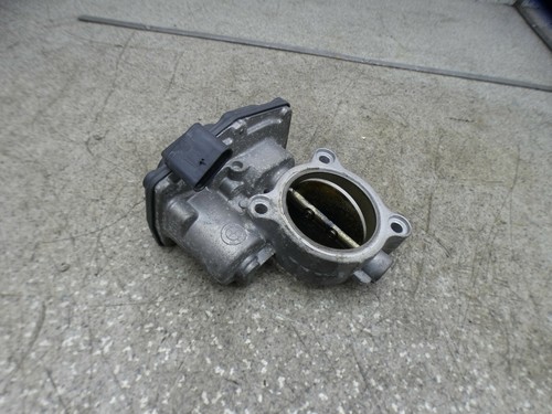 Drosselklappe 7810752 213Tkm BMW F10 F11 525d 525 12.1561.077