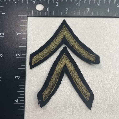 Single Stripe Private Rank Chevron (Army ?) Patch Lot Of 2 (Olive On ...