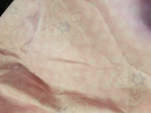 Disney Krippenblatt ~ Verpackt geöffnet ~ Neu ohne Etikett ~ Pink mit Blumen  - Bild 1 von 2