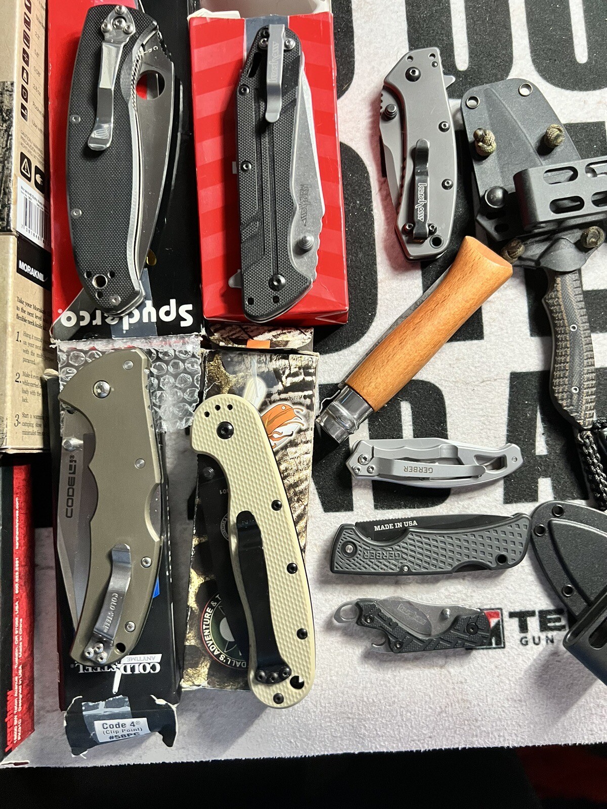 Spyderco ESEE Gerber Kershaw Cold Steel Lot!!!! Knives!!!! Knife Lot