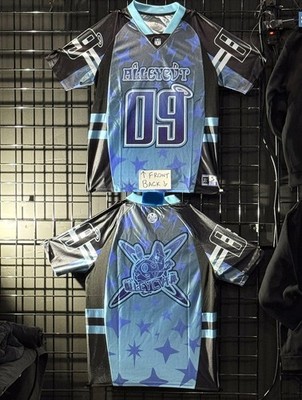 ALLEYCVT FOOTBALL JERSEY 9 LIVES TOUR *BRAND NEW MEDIUM*
