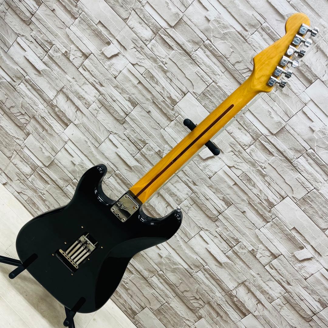 Electric Guitar Fender USA 80s Vintage Stratocaster Black 1984