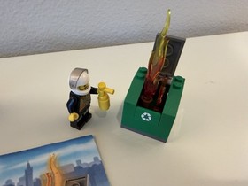 LEGO CITY: Fire Motorcycle (60000) - 100% Complete. With Instructions.