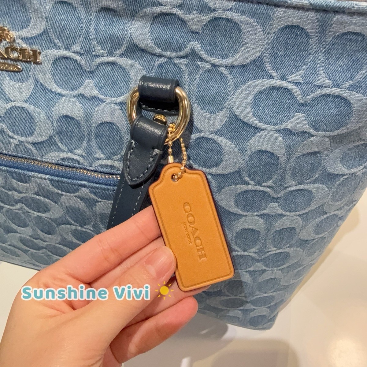 NWT Coach Station Tote Bag In Signature Denim CDB88 denim/Gold