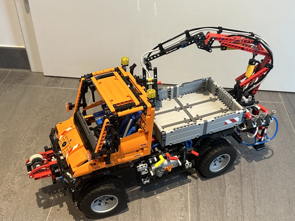 Lego Technic 8110 Großer Unimog U400 getestet komplett top Zustand OVP OBAs - Bild 2 von 4