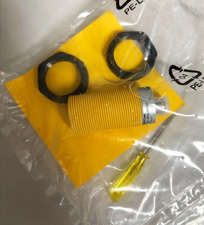 Sensor capacitivo, Turck BCC10-S30-RP4X-H1143, Prox DC 30MM Pot Adj Foto 2 de 2