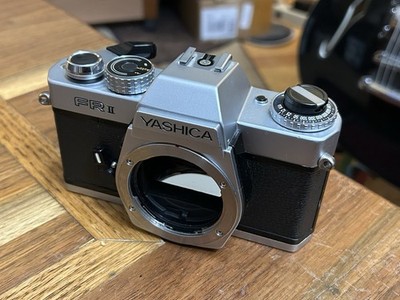 YASHICA FRII FR2 35mm SLR Film Camera Body Yashica Made In Japan - Exc Cond