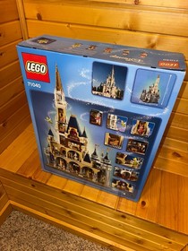 LEGO Disney: The Disney Castle (71040)