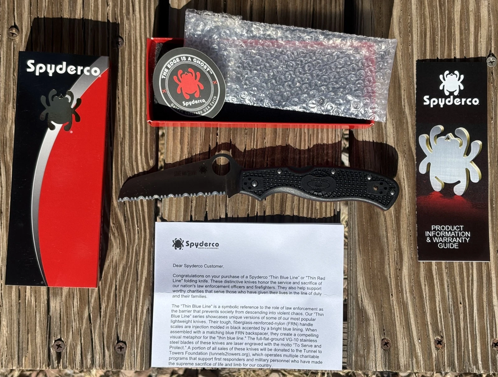 Spyderco Thin Red Line Folding Knife Serrated VG-10 Blade Black - C14FSBKRD3
