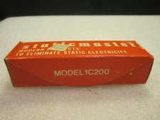 VINTAGE STATICMASTER BRUSH 1C200 1 INCH NUCLEAR PRODUCTS IN ORIGINAL BOX W/ PAPR