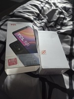 TCL 501 Dual SIM  - 32GB 2GB RAM - Unlocked -  Like BrandNew