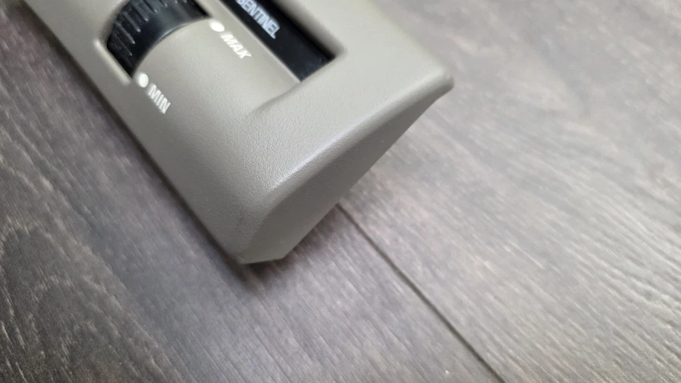 GM 1995-1999 Oldsmobile Aurora Luz Interior Interruptor Crepúsculo Borde Bisel Beige  Foto 2 de 4