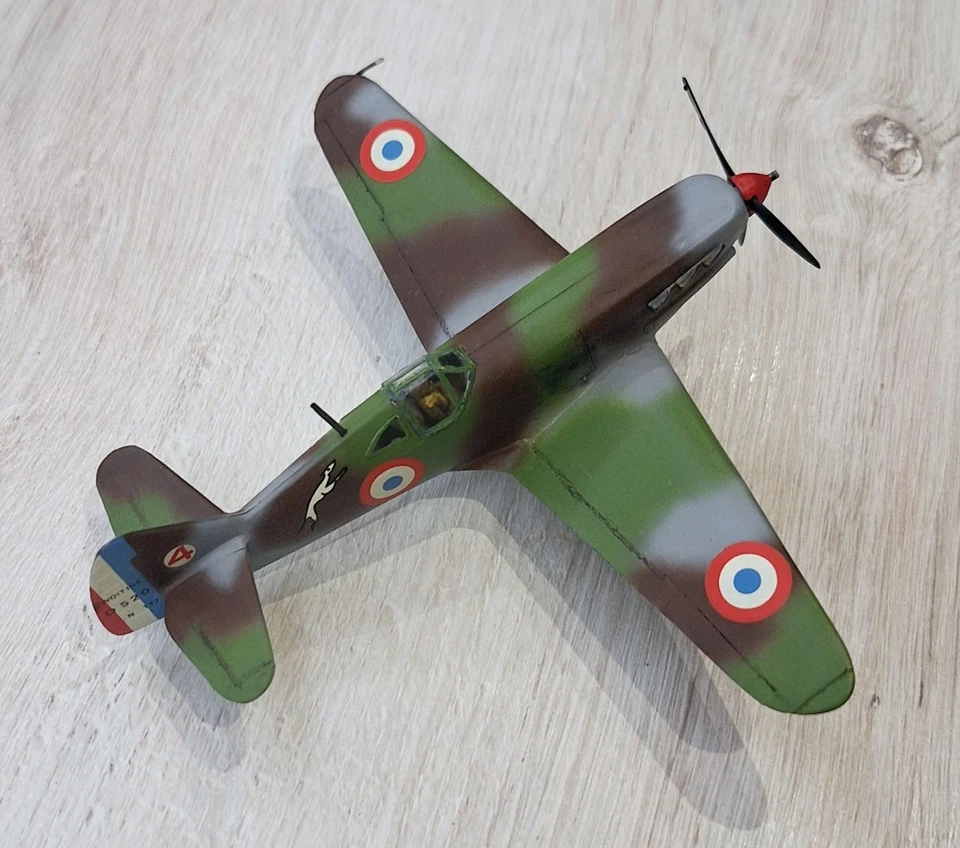 Dewoitine D520 " GC II/ 3 1940"Painted Kit Heller 1/72 - Immagine 3 di 4