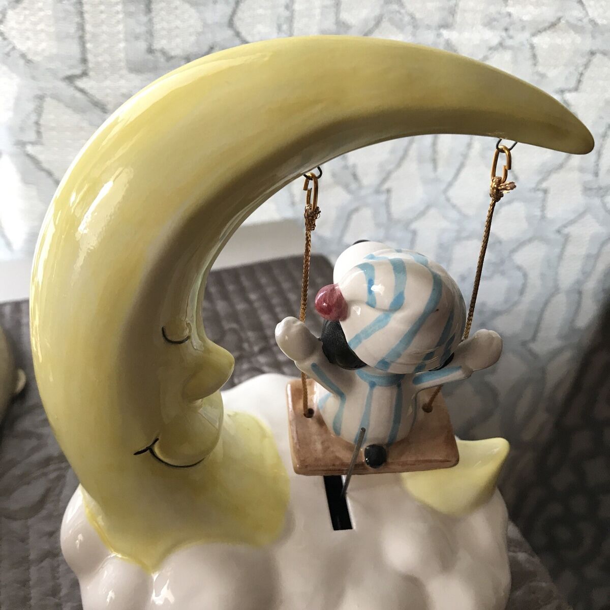 Vtg RARE Peanuts Snoopy Moving Swing/Moon Schmid Music Box Vtg RARE Peanuts Snoopy Moving Swing/Moon Schmid Music Box