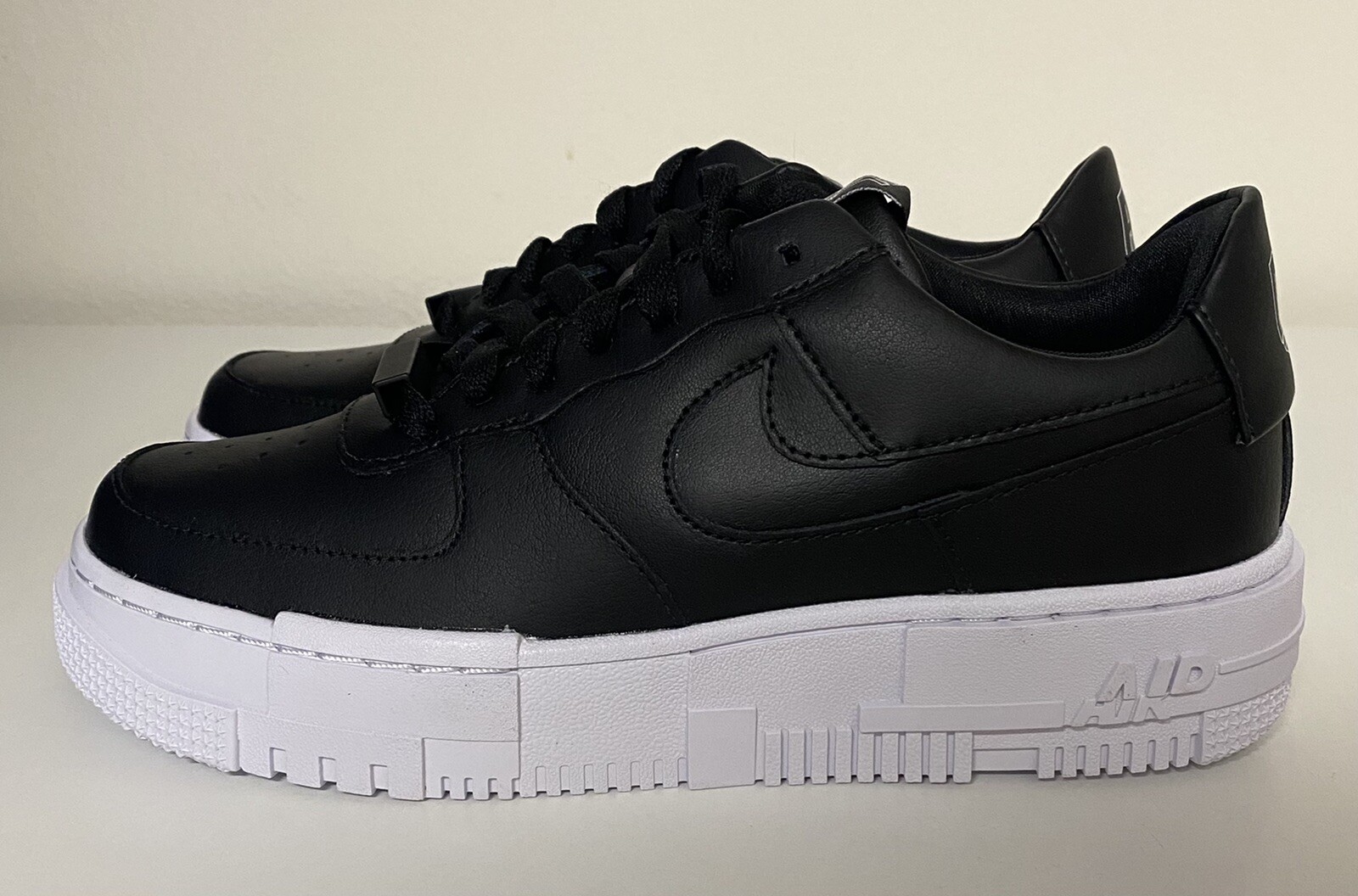 af1 pixel black
