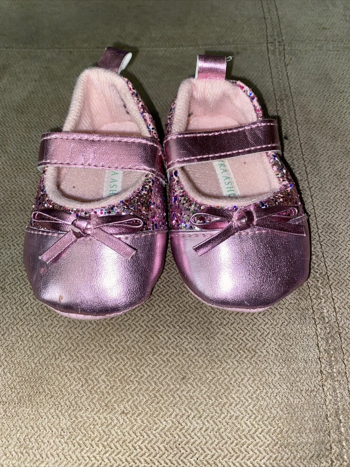 Laura Ashley Maryjane Crib Shoes Baby Pink Glitter With Bow Size 2 - Image 2 of 4