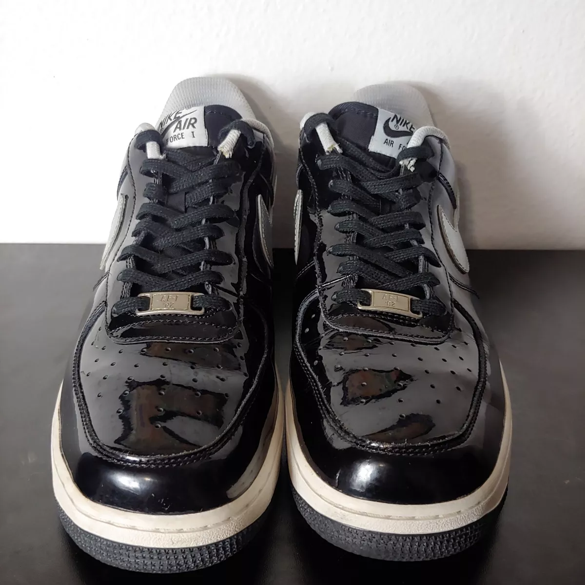 Nike air force top 1 black patent