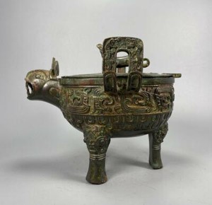 OLD ANTIQUE CHINESE BRONZE POT YI (K1216)