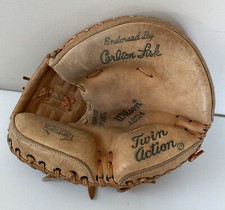 Wilson A2514 Carlton Fisk Twin Action Catchers Mitt Grip-Tite Pocket Glove