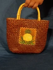 SUN N SAND Woven Paul Brent Pineapple Handbag Item# B2